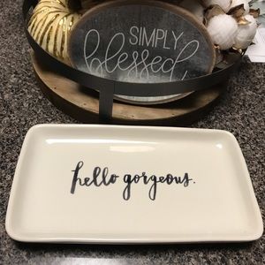 Rae Dunn “simply gorgeous” plate